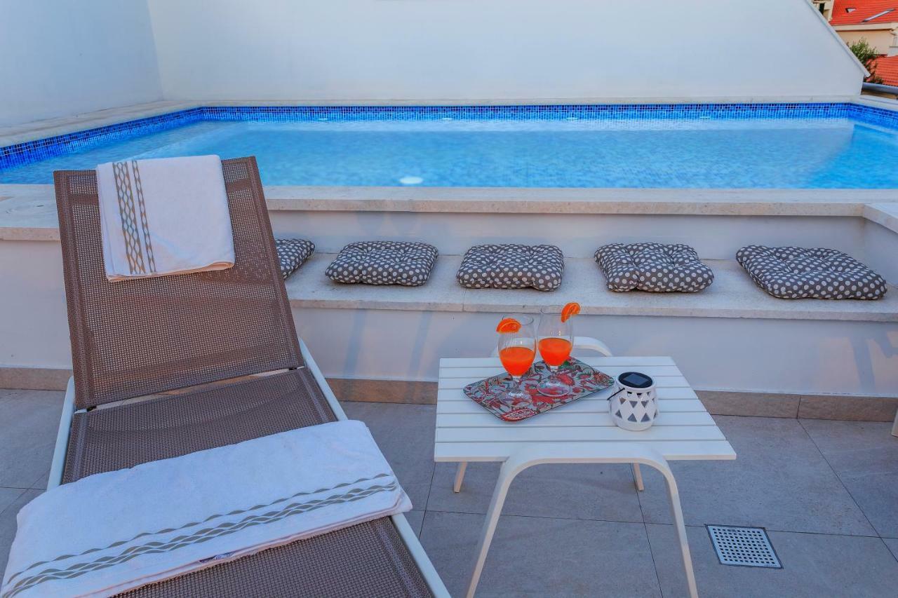 Apartments Meri Trogir Exterior foto